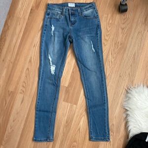 blue denim jeans -